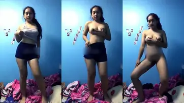 Bocil ABG Cantik Main Jari Sambil Pamer Toket Gede